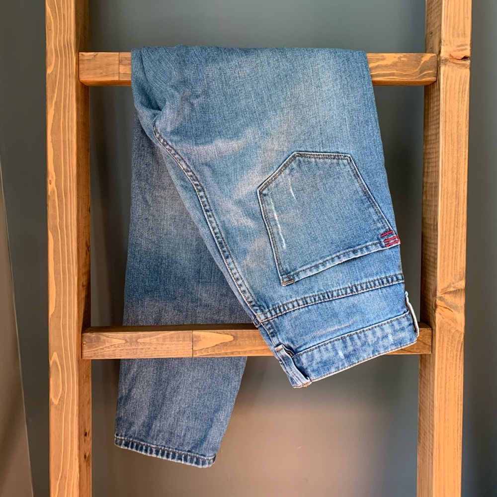 Urban outfitters mom jeans